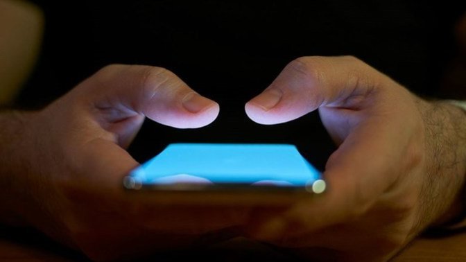 Eşinin telefonunu casus yazılımla dinleyen sizce haklı mıdır?