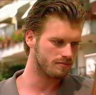 Kıvanç Tatlıtuğun canlandırdığı dizi karakterlerinden favorin hangisi?