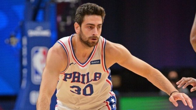 NBA'de oynayan hangi Türk basketbolcuyu daha çok beğeniyorsunuz, Cedi Osman mı Furkan Korkmaz mı?