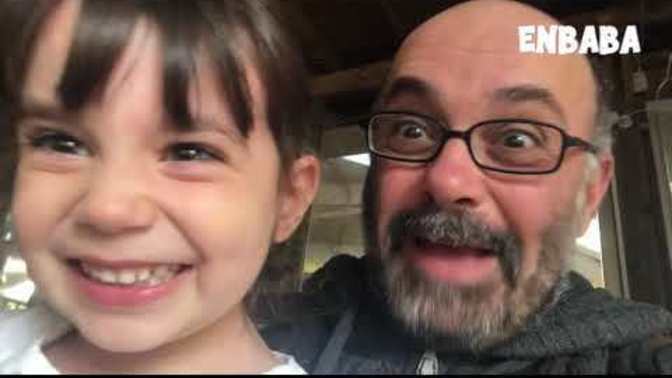 Bu videoyu izleyip gülümsemeden durabilir misin?