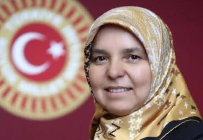 AKP Milletvekili elektrik ve akaryakıt zammını az bulup, her şeye zam gelmesini de eleştirdi. Erdoğana niye laf söyleyemiyor?