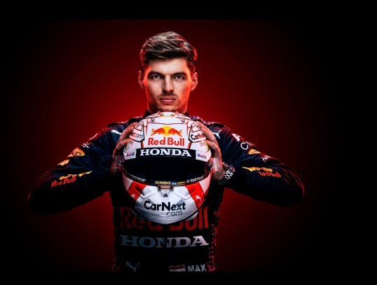 Formula 1in en karizmatik pilotu sizce hangisi?
