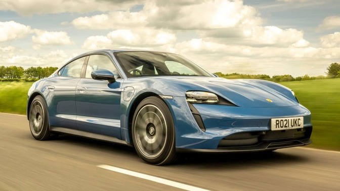 Porsche marka arabaya genelde Türkiye’de kimler biner?