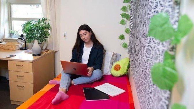 Evde ders çalışmak mı, dershaneye gitmek mi daha faydalı?