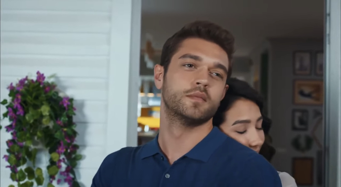 Sıkı sıkı sarılmak i̇stediğiniz biri var mı?