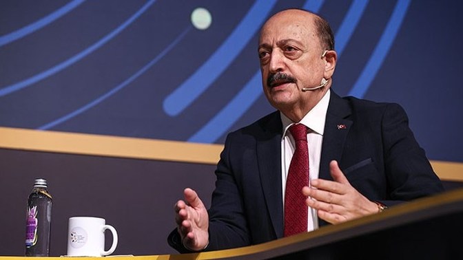 "Gençler Türkiye'den kaçmak istiyorlar diye bakmamak lazım, dünyayı tanımak istiyorlar" haklı mı?