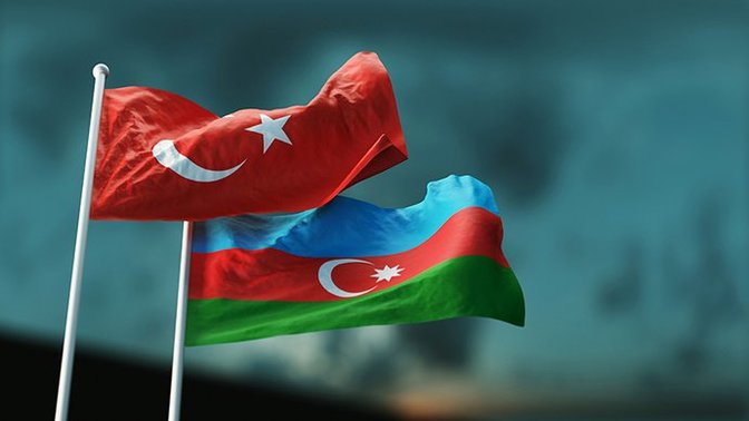 Bugün, dost ve kardeş ülke Azerbaycan'ın bağımsızlık günü! 🇦🇿 Neler söylemek istersiniz?