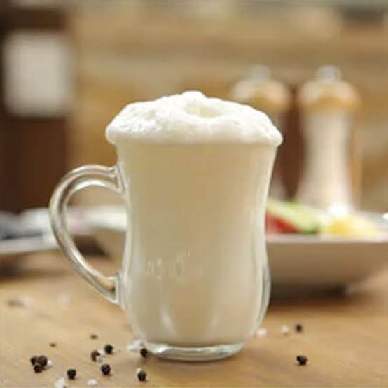 İçli köftenin yanında ne iyi gider sizce? Ayran mı yoksa şerbet mi?