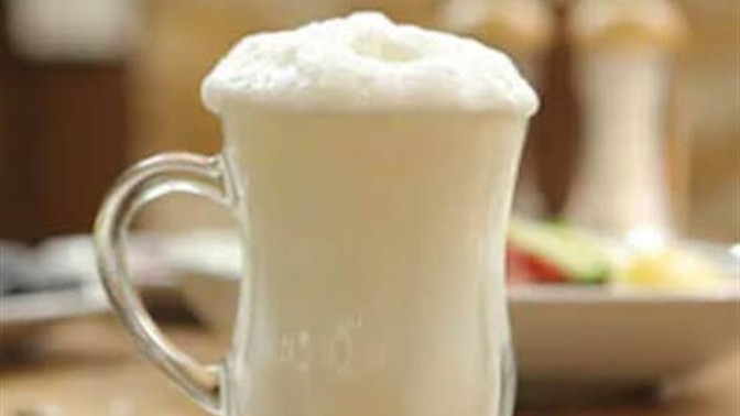 İçli köftenin yanında ne iyi gider sizce? Ayran mı yoksa şerbet mi?