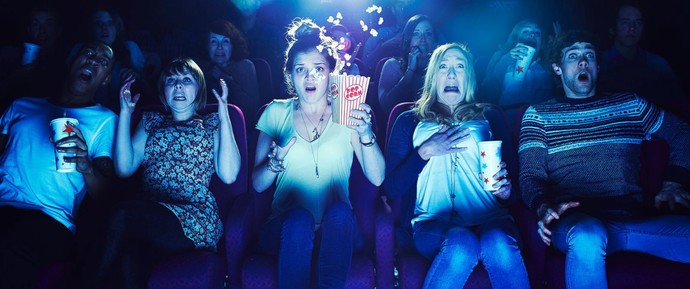 Sinemada tek başınıza korku filmi izleyebilir misiniz?