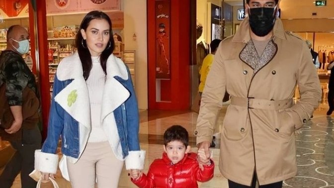 Fahriye Evcen'in çantası 36 bin 200 TL! Bir çantaya o kadar para verir miydiniz?
