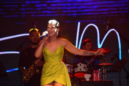 Evde, arabada, sokakta sadece onu dinledim! dediğin 2021in en iyi şarkısı hangisi🎶?