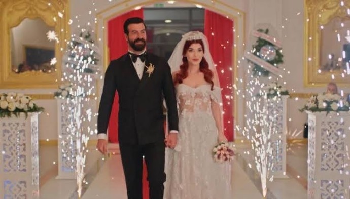 Evlenirken düğün mü yoksa sade bir nikah mı istersin?