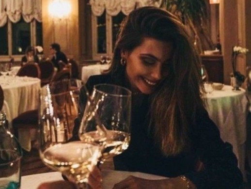 Birini dışarıdan gördüğün kadarı ile tanıyabilir misin?