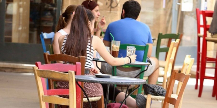 En koyu sohbetlerin yoldaş içeceği sence hangisi?