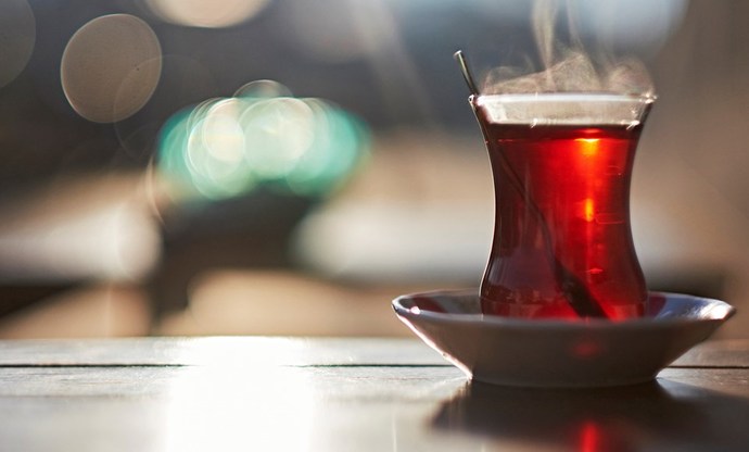 En koyu sohbetlerin yoldaş içeceği sence hangisi?
