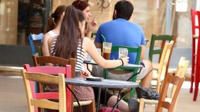 En koyu sohbetlerin yoldaş içeceği sence hangisi?