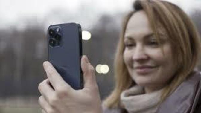 Neden pahalı telefon kullanıyoruz?