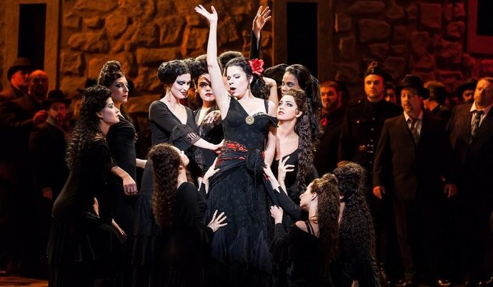 Hangisine katılmayı tercih edersin; konser mi, opera mı?