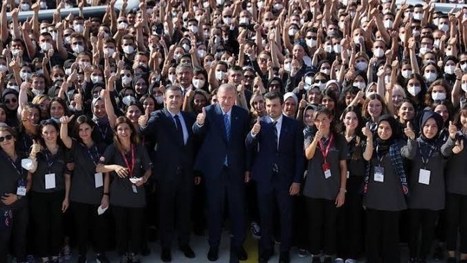 #GençlerReisDiyor 2023'de oylarınız kime?