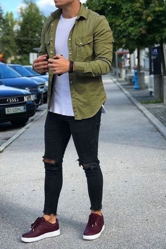 Sizce erkeklere hangi giyim tarzı daha çok yakışıyor?
