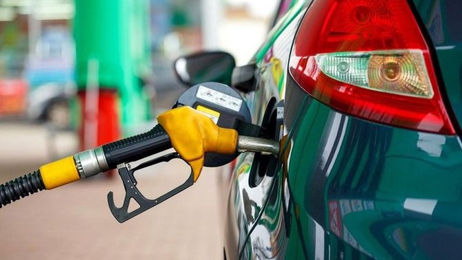 Bu geceden itibaren benzine 28 kuruş daha zam geliyor! Benzinin litresi ne kadar olmalı?