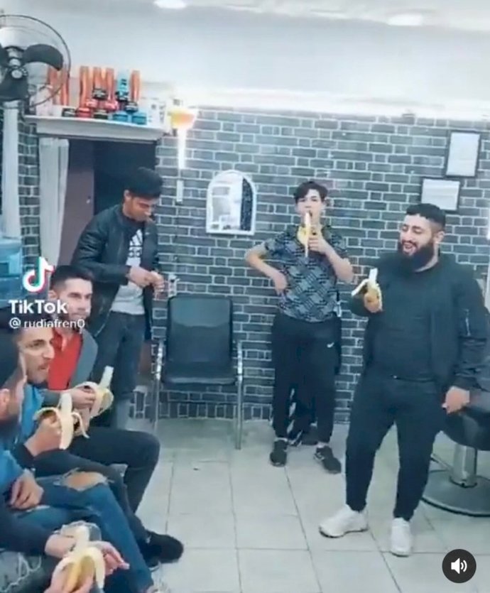 Muz alamıyoruz diyen vatandaşlarla muz yiyerek dalga geçen Suriyelilere ne demek istersin?