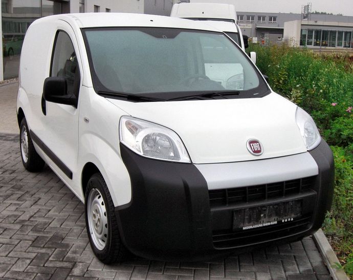 Fiat Fiorino Cargo 1,3 dizel veya 1,4 benzin