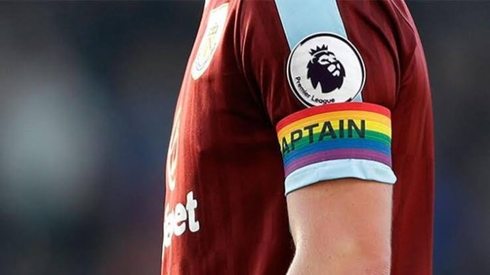 Erkek futbolunda ilk kez bir futbolcu eşcinsel olduğunu açıkladı, sizce nasıl tepkiler alır?