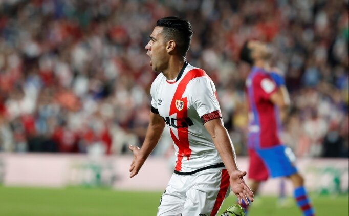 Rayo Vallecano, Radamel Falcaonun golüyle Barcelonayı 1-0 mağlup etti! Sizce Barcelonadaki düşüşün sebebi nedir?