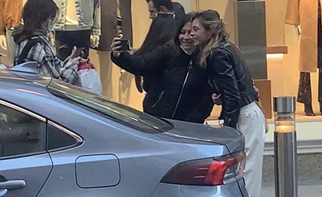 Melis Sezen makyajsız yakalandı! Görenler gözlerine inanamadı. Sence nasıl?