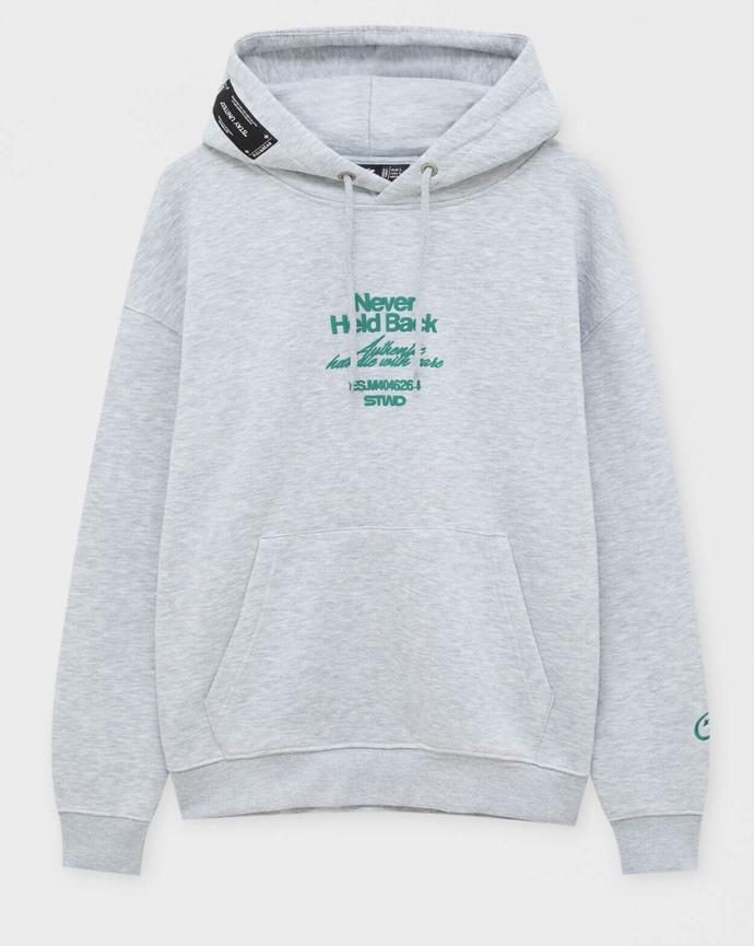 Erkekler için güzel sweatshirt model önerisi yapar mısın?