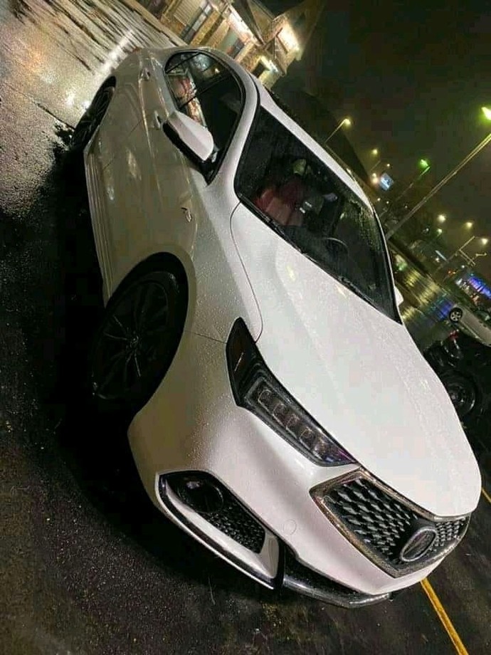 Audi A4 QUATTRO mu, Mercedes C200 4matic mi yoksa BMW 320i mi?