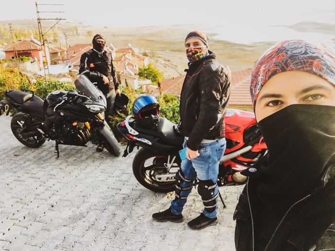 Trafikte polislerle yaşadığınız ilginç diyaloglarınız var mı?