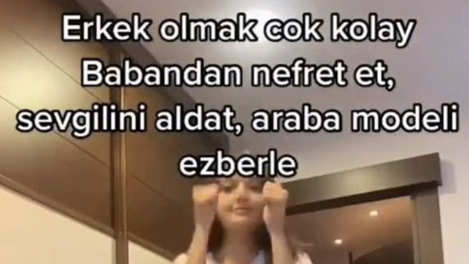 Erkek olmak çok kolay babandan nefret et, sevgilini aldat, araba modeli ezberle?
