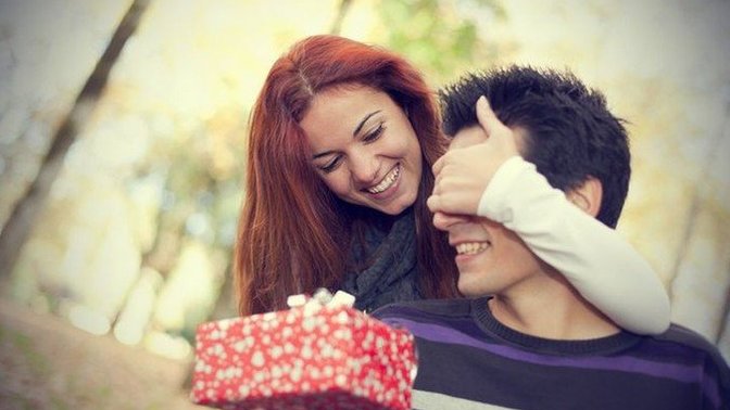 Her yeni tanıdığınız kişiye hediye gönderir misiniz, yoksa hediye gönderecek kişi sizin için özel mi olmalı?