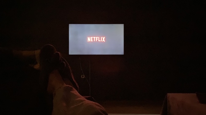 Netflix de güzel dizi veya film önerebilir misiniz?