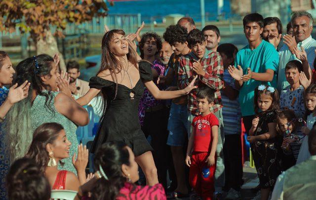 Aslıhan Malbora Instagram pozlarıyla beğeni topluyor! Sence nasıl olmuş?