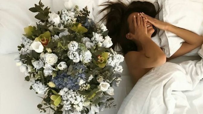 Sabah çiçeklerle uyandıranınız var mı?