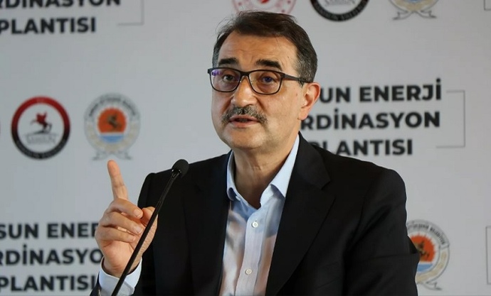 Enerji Bakanından bir tüyo da otomobil sahiplerine: Yokuş aşağı boşa alırsanız az yakar. Bu öneriye ne diyorsunuz?