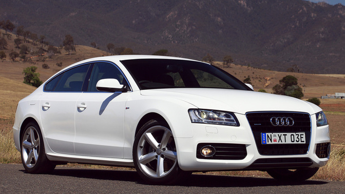 Audi A5 Sportback 2010-2013 model arası alınır mı?