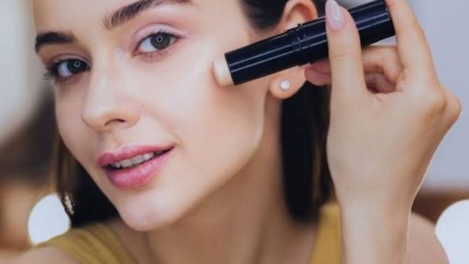 Yüzünüze uygun doğru makyaj yapmayı biliyor musunuz?