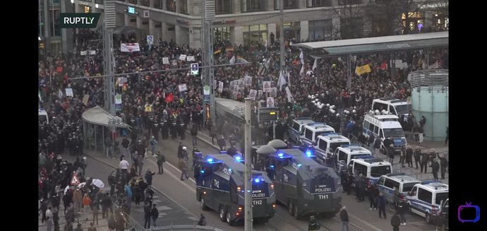 Almanyada son dakika covid önlemi ve asi karsitlari leipzig meydanini kusatti?