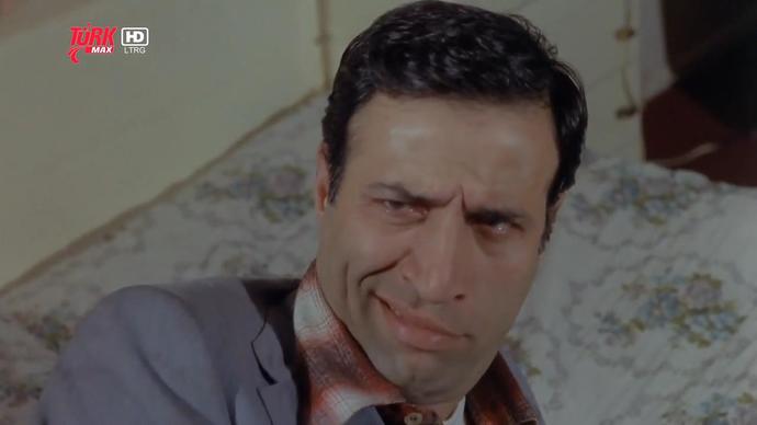 Üniversite 2. sınıfım ve hiç samimi arkadaşım yok kimse benimle arkadaş olmuyor konuşmuyor neden?