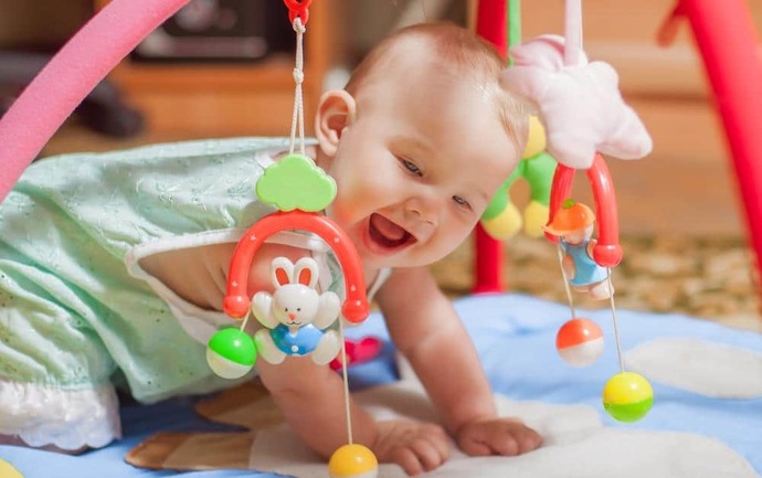 5-6 aylık bebekler için öğretici oyunlar nelerdir?