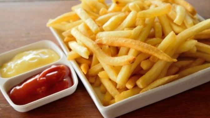 Patates kızartmasının olmazsa olmazı ketçap mı, mayonez mi?