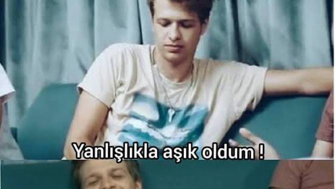 Yanlışlıkla aşık olunur mu 😂😂?