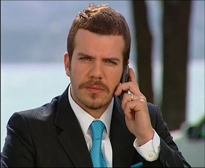 Dizi tarihindeki en kötü ama karizmatik erkekler sizce kim ?