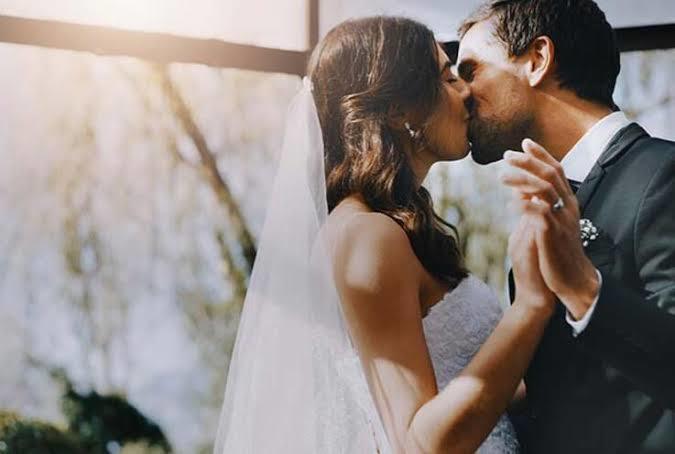 Nasıl evlenmek istersiniz; düğün mü, sade bir nikah mı?