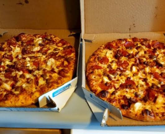 Pizza kalın kenarlı mı olmalı ince kenarlı mı?